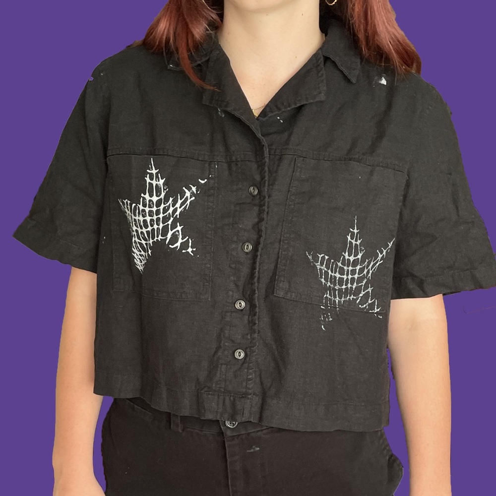 Screen printed button up